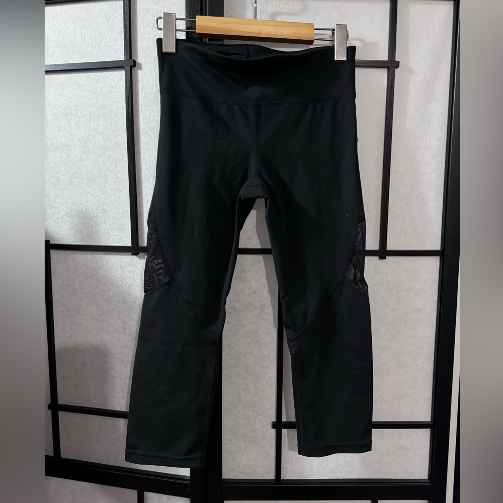 Gap Gapfit Highwaisted Capri Leggings